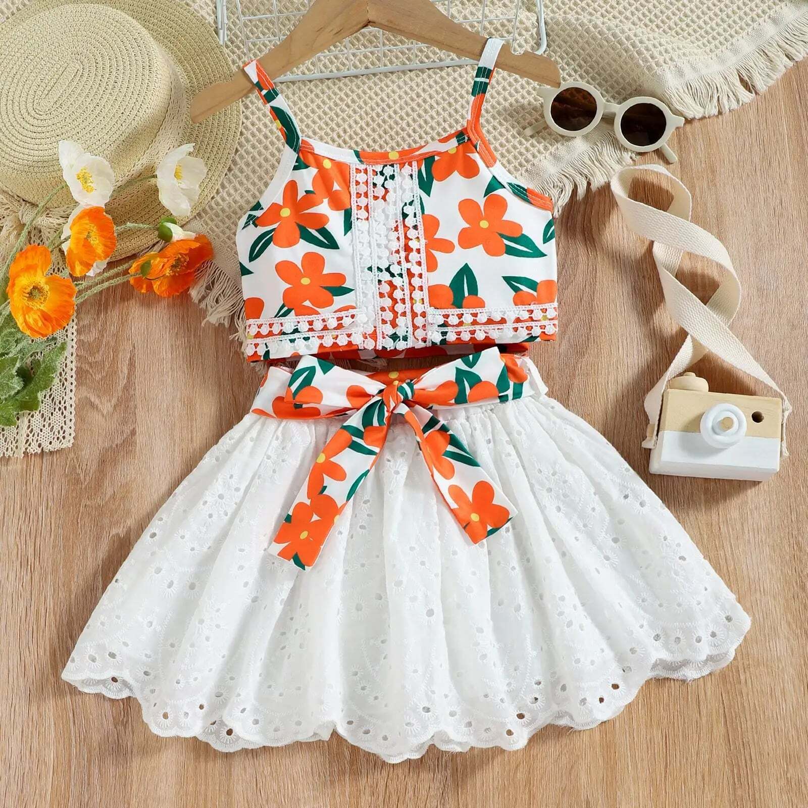 Floral baby girl dress set with lace top and belt, sleeveless and breathable for summer